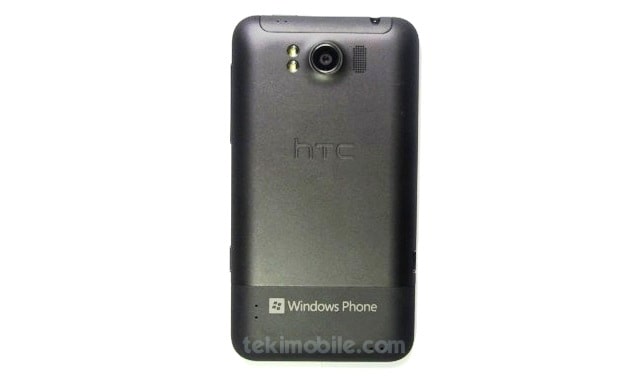 Review_HTC_Ultimate_traseira