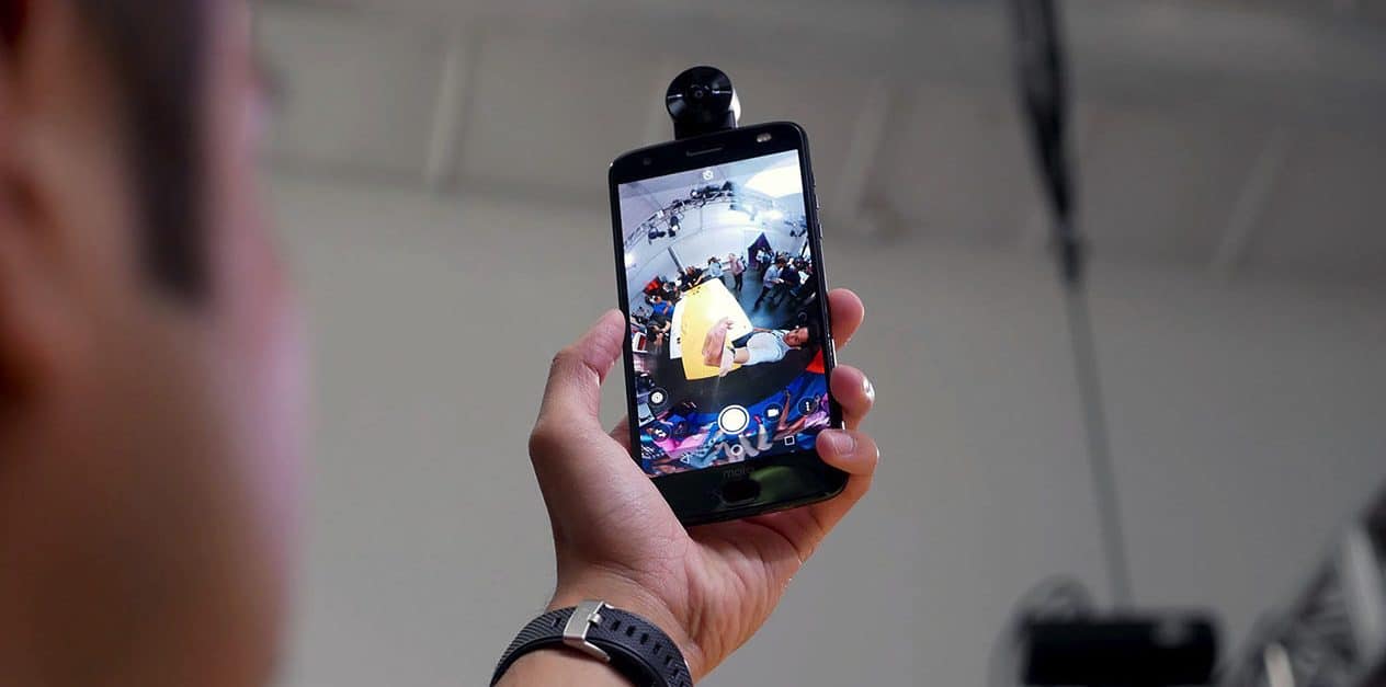 Motorola anuncia chegada do Moto Snap 360 Câmera por R$ 1.499 5