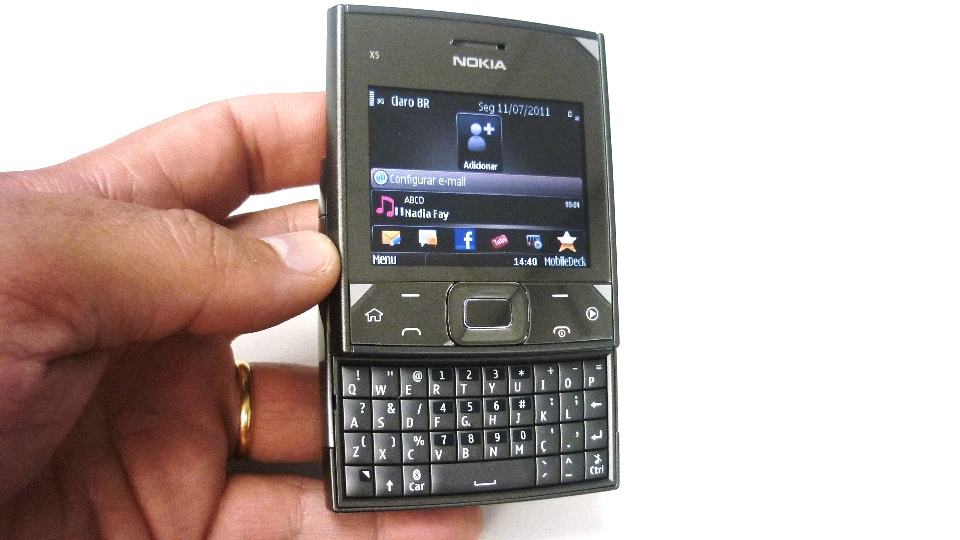 Review do Nokia X5-01 com Symbian S60v3 4