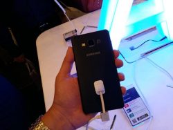 Samsung lança Galaxy A7, smartphone mais fino da empresa 10