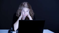 Viciados em redes sociais têm mais chances de desenvolver depressão 1