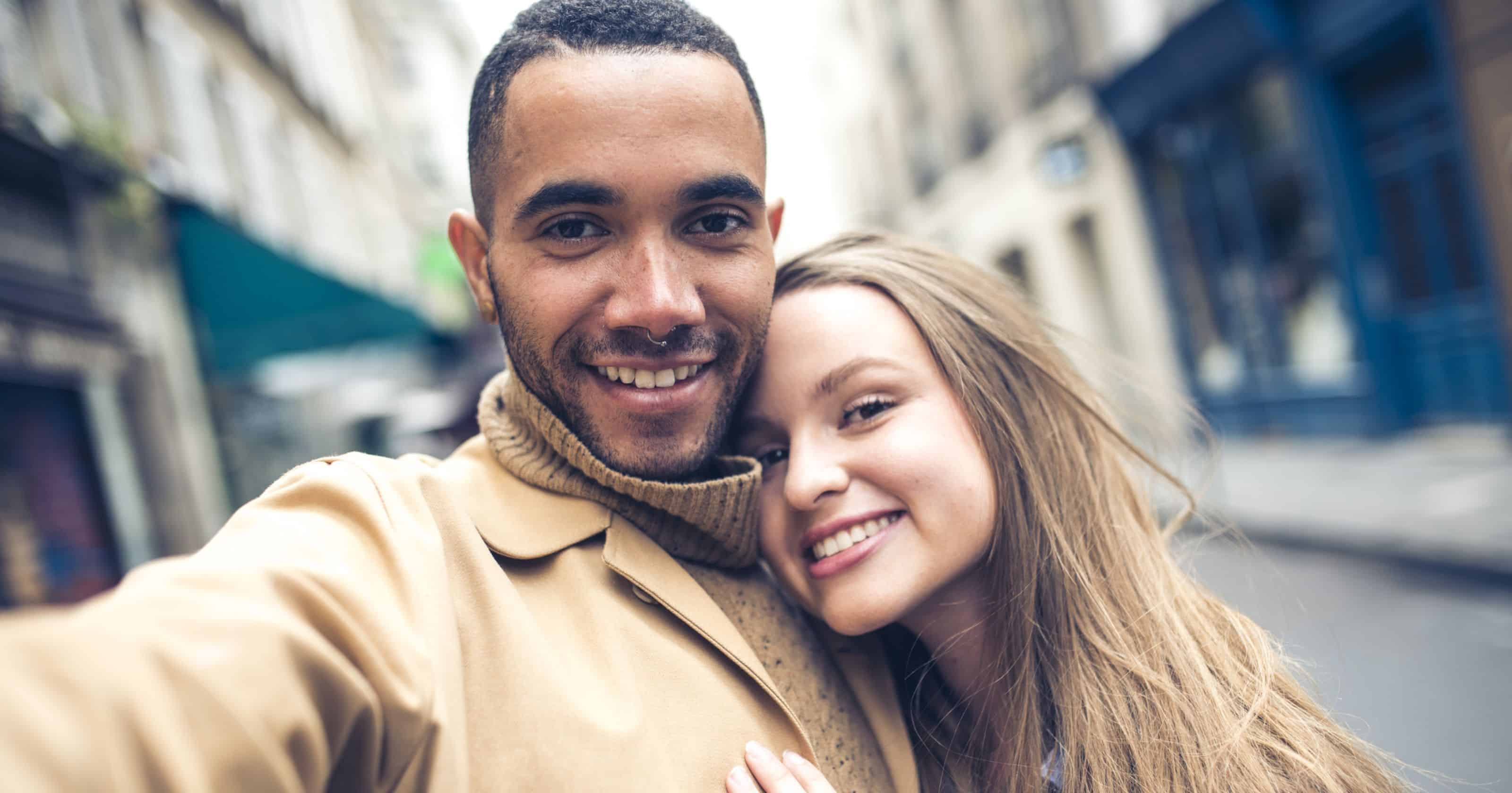 Tecnologia fotográfica: Melhores selfies = melhores oportunidades no amor 1