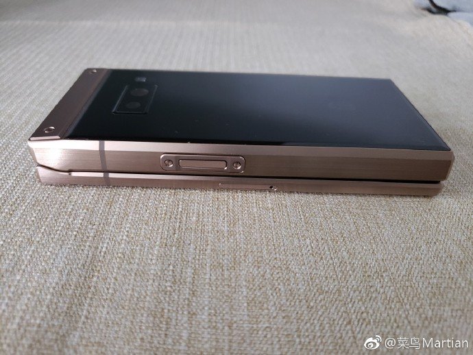 Samsung W2019 será o novo smartphone rodando Android da empresa 11