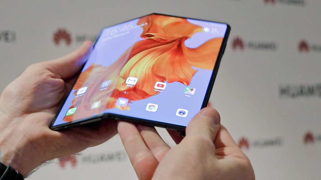 Huawei Mate X é o dobrável para bater o Galaxy Fold 4