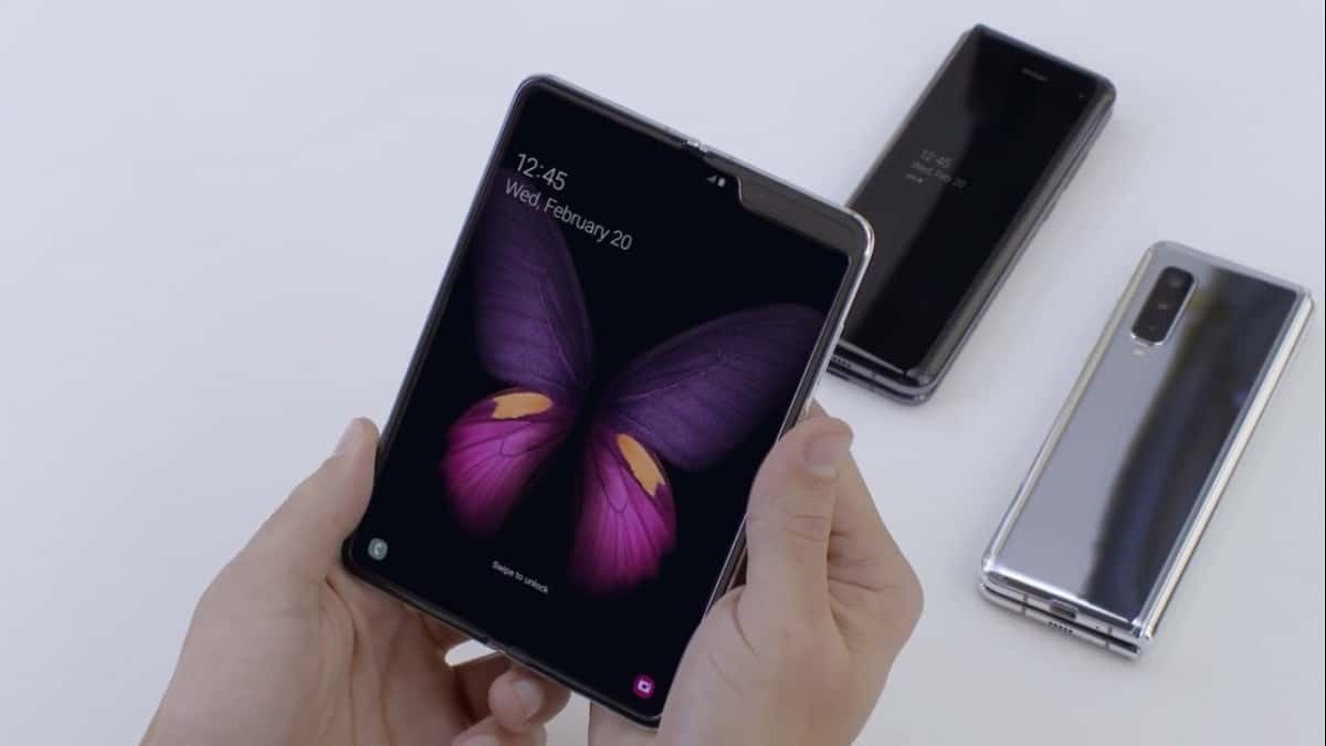 Samsung prepara smartphone dobrável igual Huawei Mate X 6