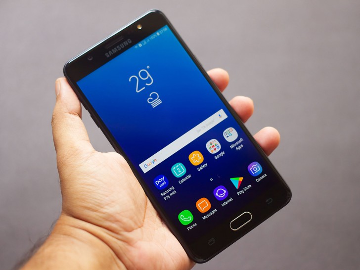 Samsung libera patch de julho para o Galaxy J8 e J7 Max 4
