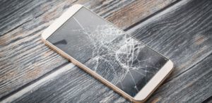 Como acessar e recuperar os dados de um telefone com tela quebrada 1
