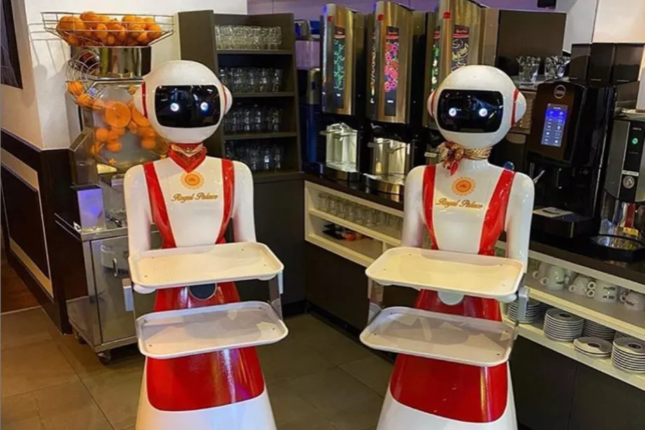 Restaurante holandês usa robôs garçons para evitar contato 1