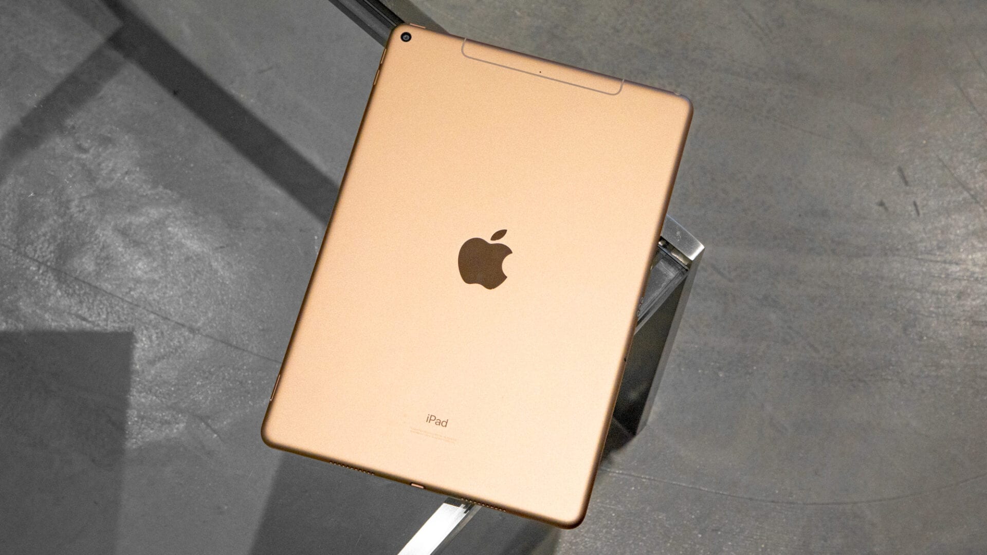 As listagens do iPad Air 4 e Apple Watch 6 sugerem que estarão disponíveis em breve