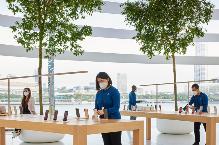 A ambiciosa loja de varejo de cúpula flutuante da Apple em Cingapura é inaugurada na quinta-feira 2