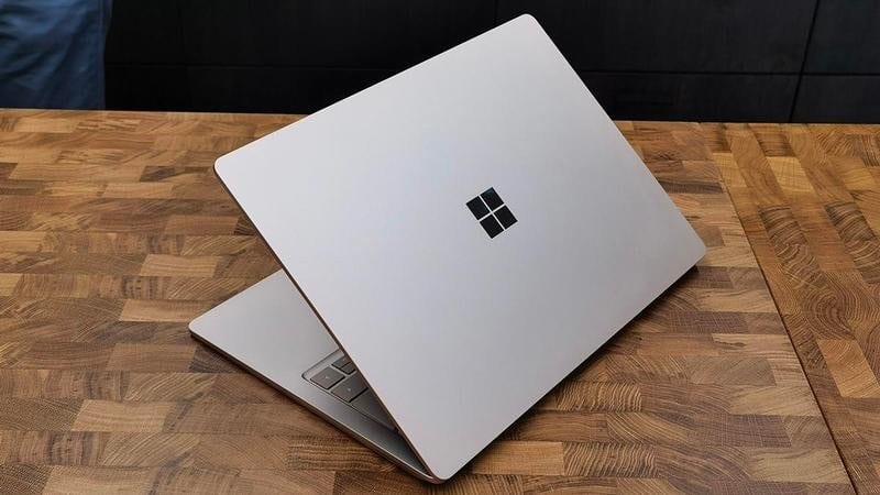 What will a successor to the Surface Laptop 3 look like?