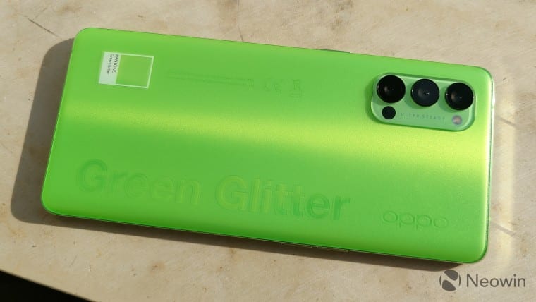 Desempacotamento e hands-on do Green Glitter OPPO Reno4 Pro 5G