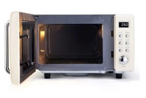 Escassez global de chips afeta produção de micro-ondas e outros eletrodomésticos