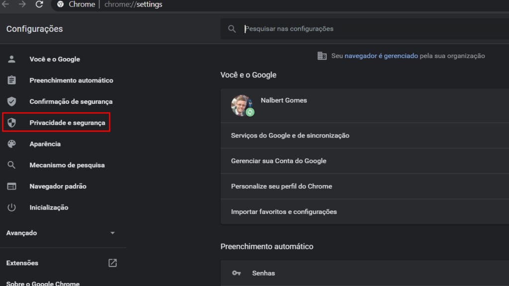 Em configurações do Google Chrome vá em Privacidade e segurança