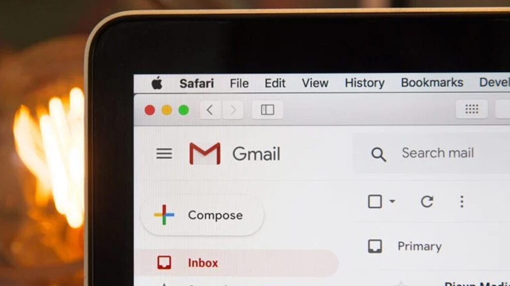 Na imagem vemos o gmail
