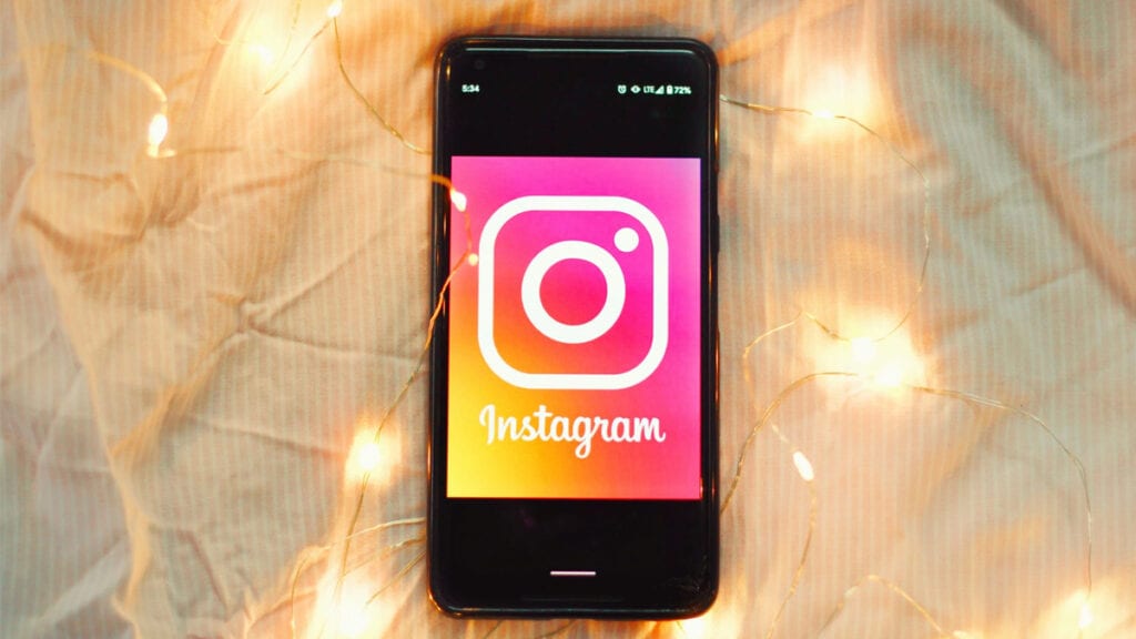 Na imagem vemos o Instagram que permite ajustar as notificações