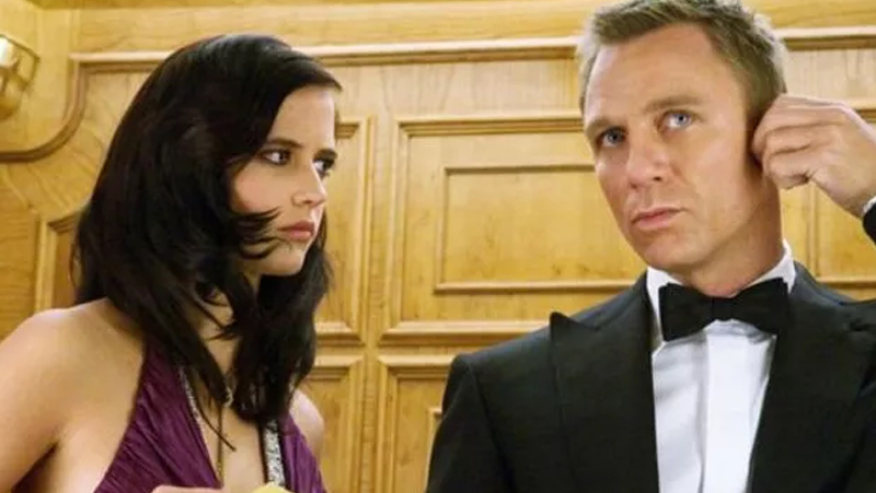007 cassino royale se destaca com lançamento no cinema