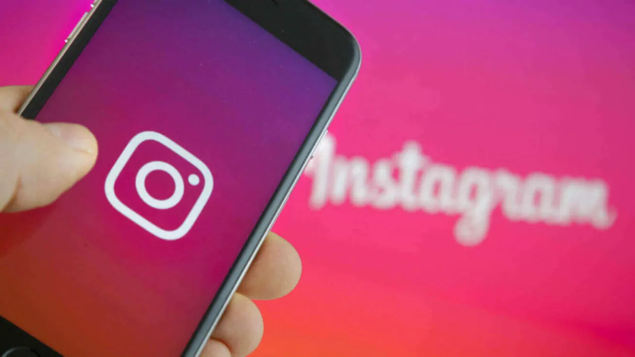 Como fixar foto e vídeo no perfil do Instagram