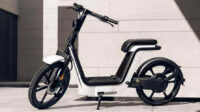 Honda lança Scooter elétrica minimalista por menos de R$ 4 mil 3