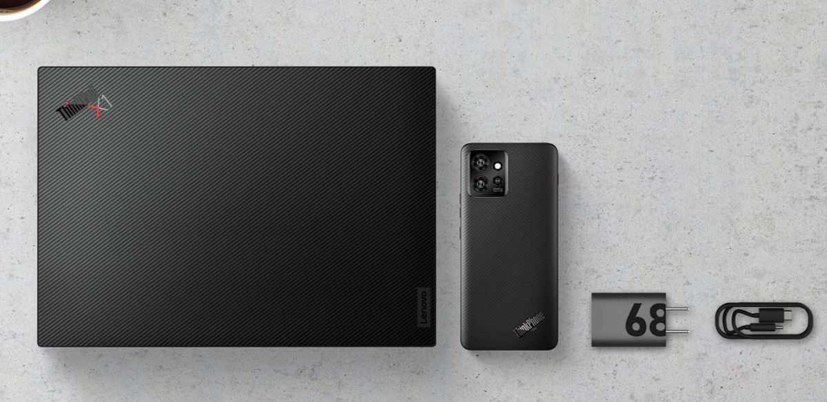 Lenovo lança ThinkPhone "by Motorola": celular B2B super resistente 5