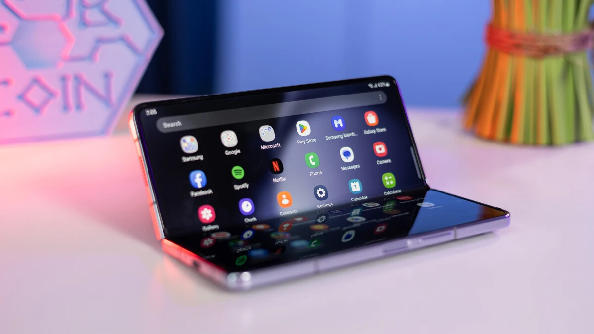 Galaxy Fold 6 SE mais fino e câmeras diferentes pode chegar na próxima semana 16