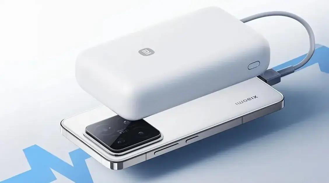 A palavra-chave baseada no artigo é "power bank Xiaomi 20.000mAh".