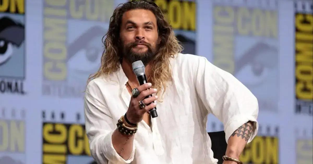 Palavra-chave: Jason Momoa como Lobo na nova DC Universe.