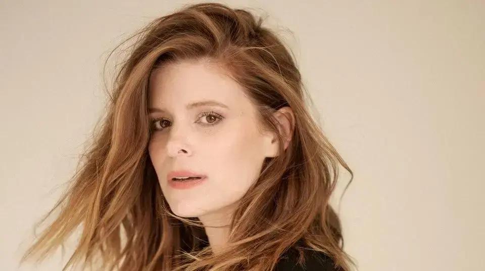 Kate Mara em *Imperfect Women*