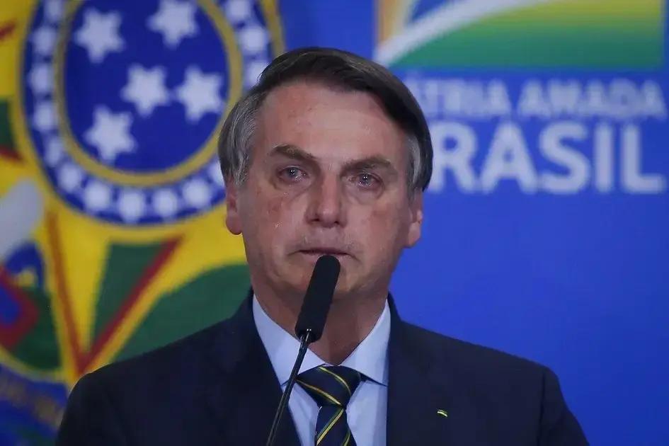 WhatsApp bloqueia Bolsonaro