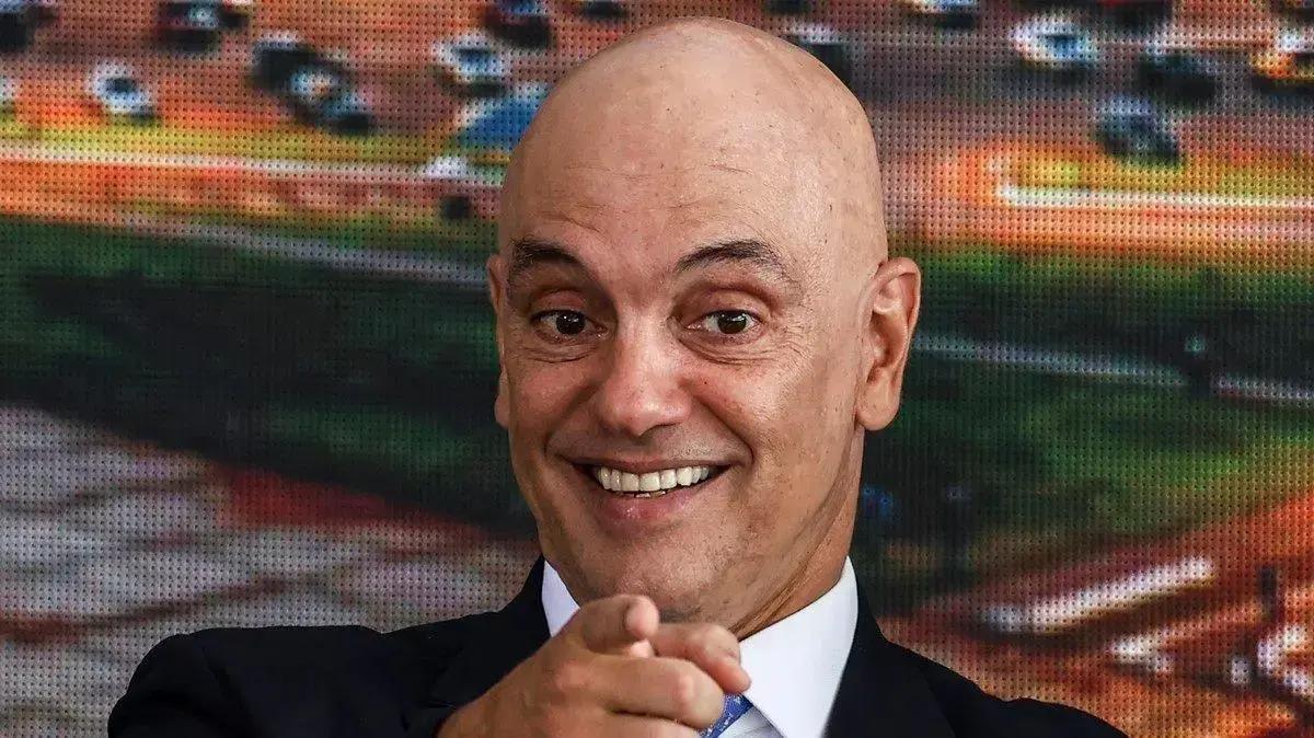 Alexandre de Moraes contra Big Techs