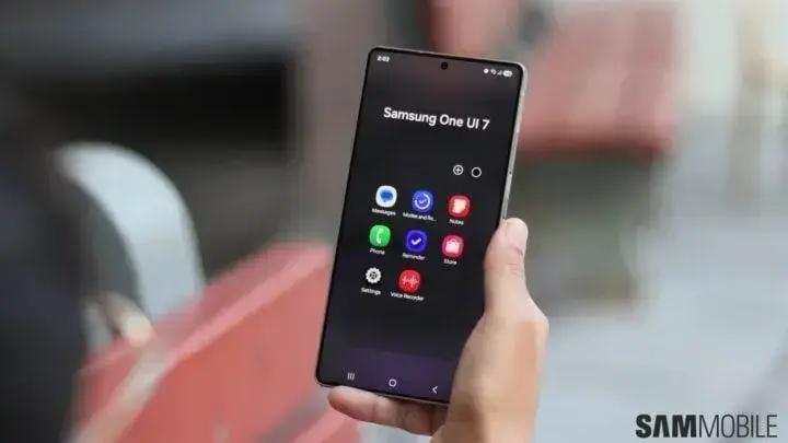 Atraso da One UI 7