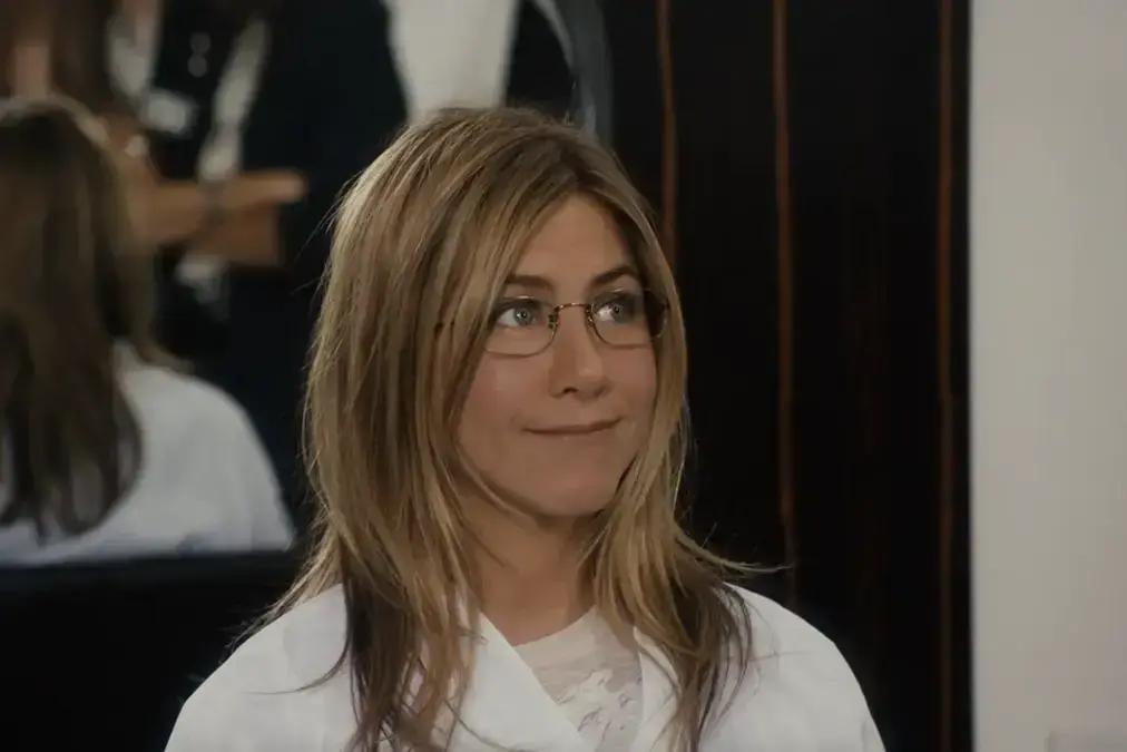 Comédia romântica com Jennifer Aniston