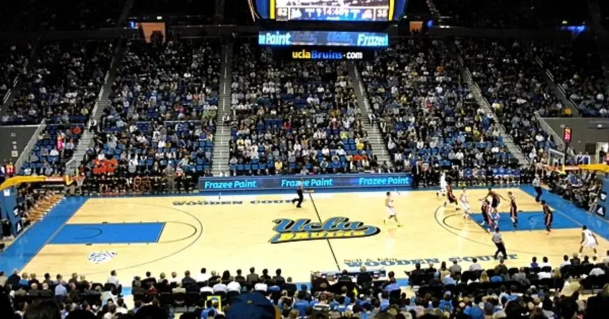 Como assistir Michigan St. vs. UCLA