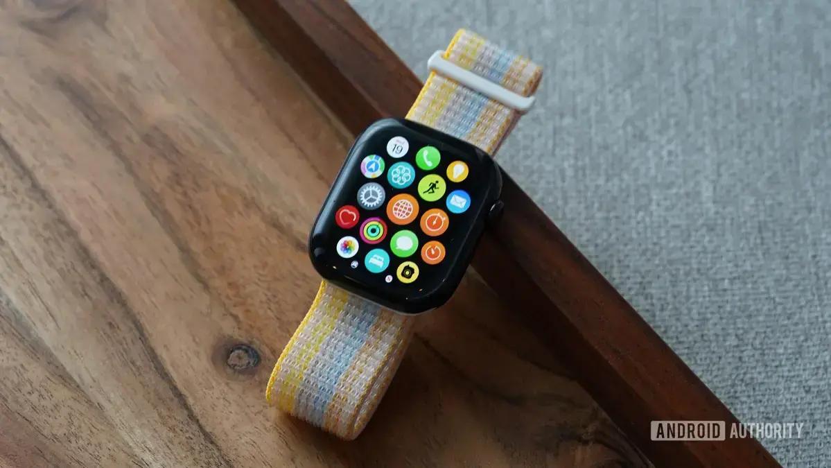 Apple Watch SE 3 pode trazer tamanhos maiores