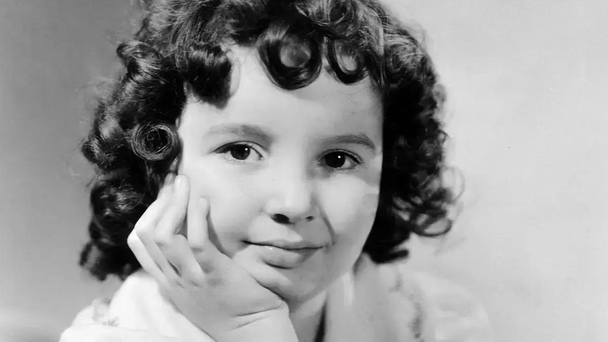 Cora Sue Collins, atriz mirim da era de ouro de Hollywood, falece aos 96 anos