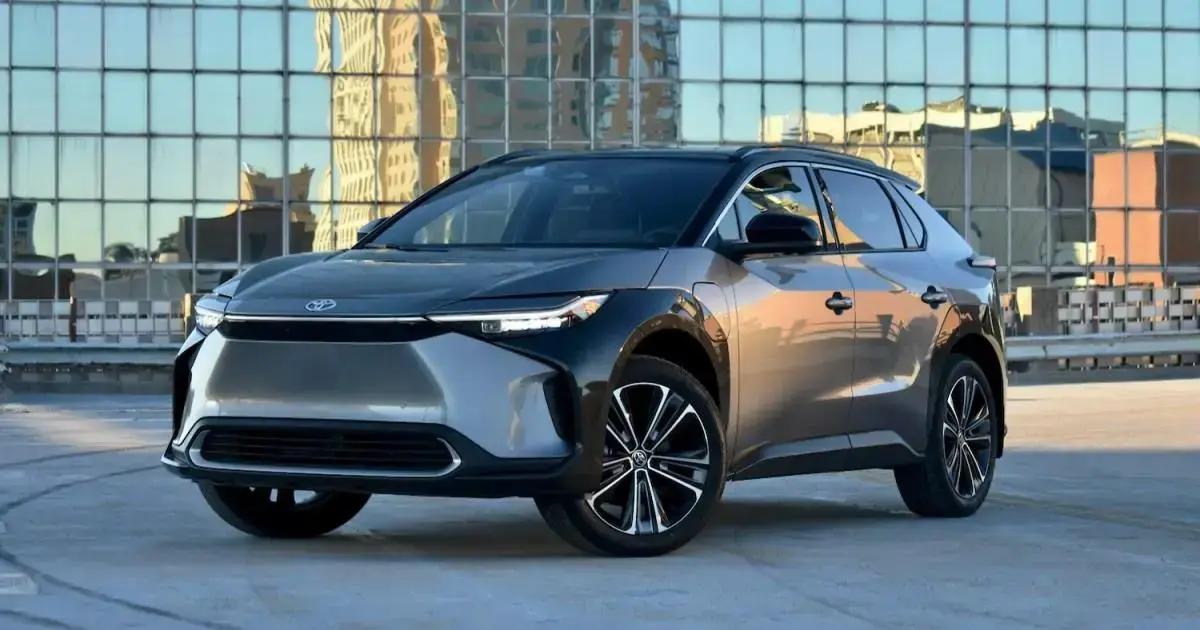 Waymo e Toyota buscam carros autônomos para proprietários individuais