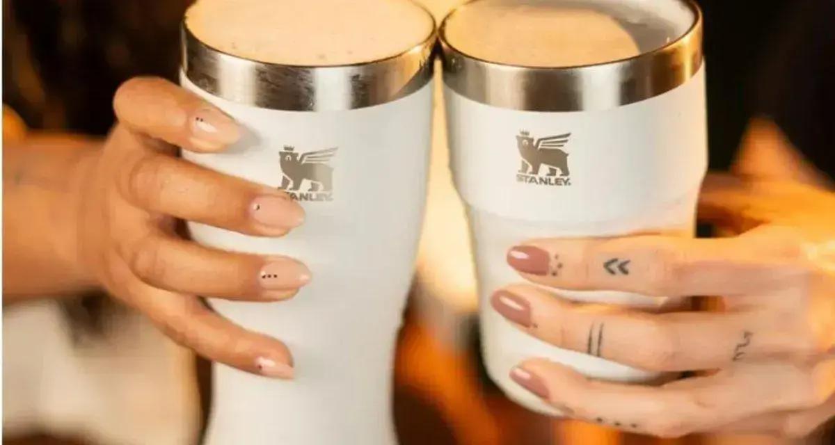 Descontos de até 27% em Copos Stanley no Site Oficial