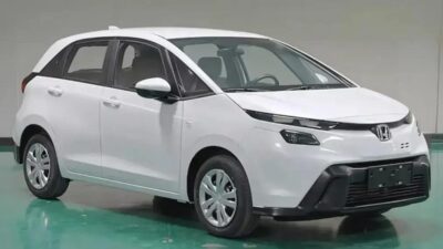 Honda Fit 2025 ganha novo visual inspirado na Toyota, mas não chega ao Brasil