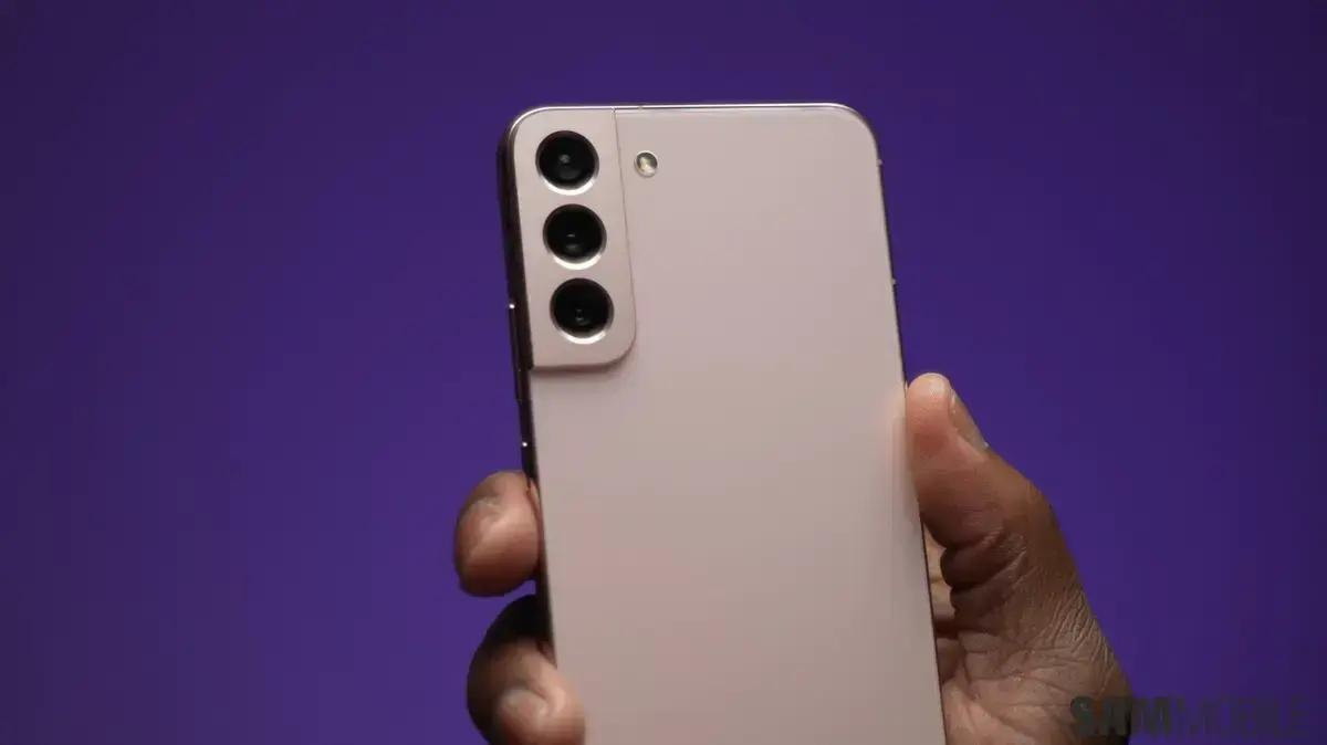 Galaxy S22 recebe atualização One UI 7, mas recursos de IA ficam de fora