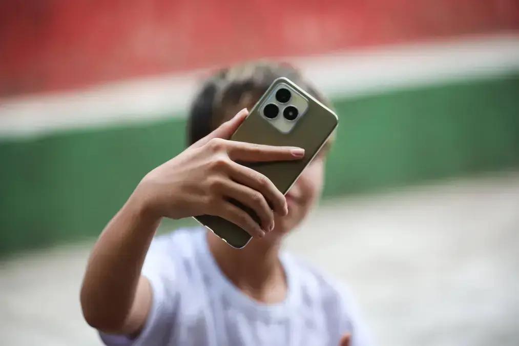 Meta pressiona Apple e Google por maior controle parental em aplicativos