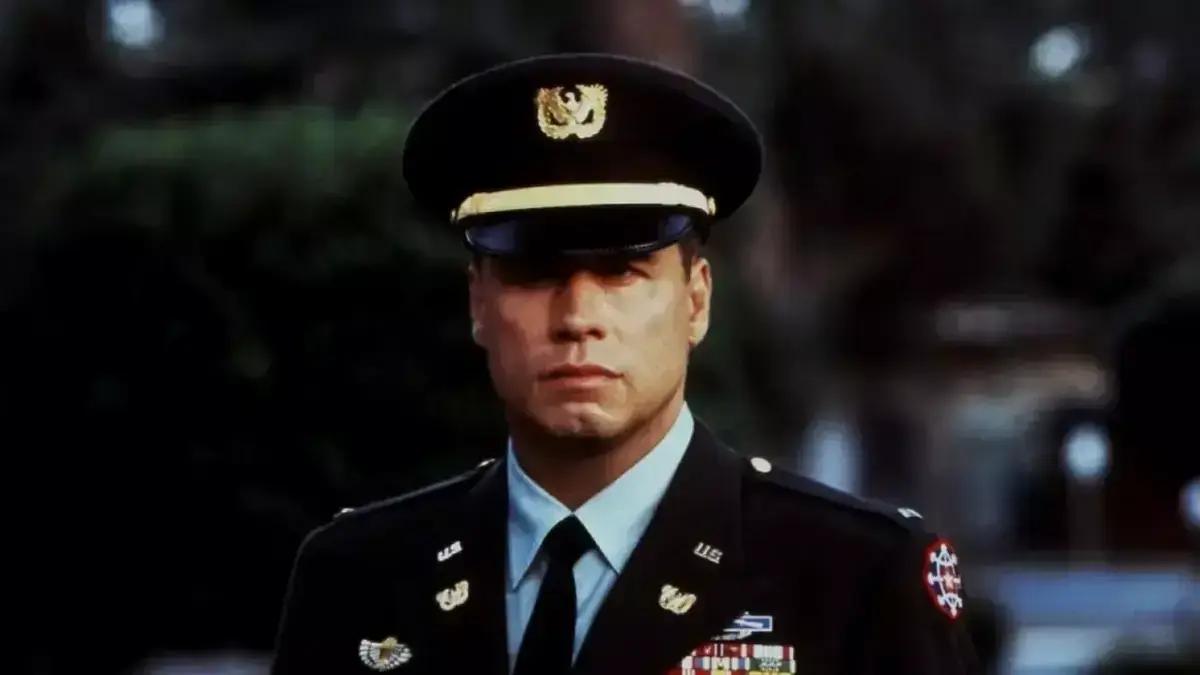 Mistério envolvente: John Travolta e Madeleine Stowe em A Filha do General