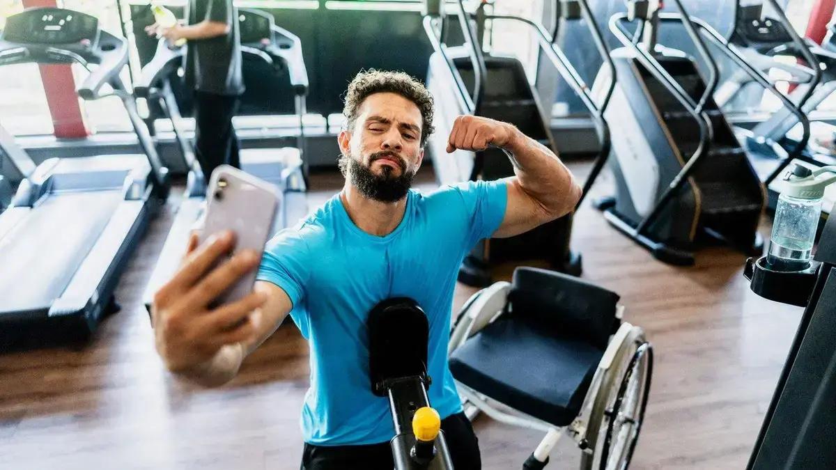 Influenciadores fitness: benefícios e riscos para a saúde