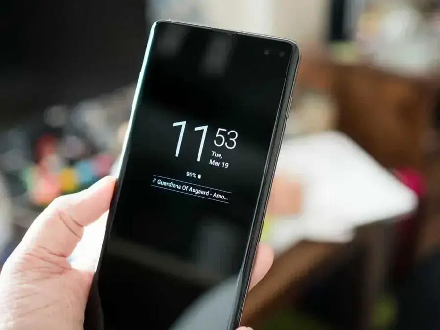 Samsung atualiza Always On Display com informações eleitorais na Coreia do Sul