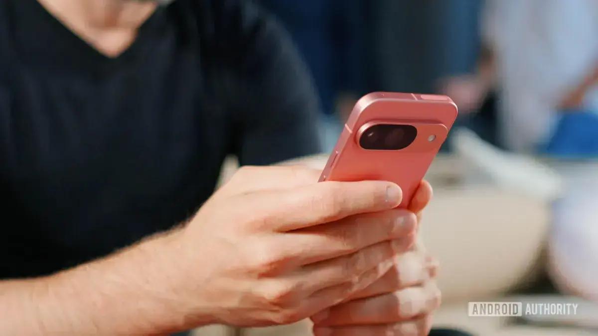 Atualização do Google Pixel em maio de 2025 corrige problemas de gravação de áudio e conexão Bluetooth