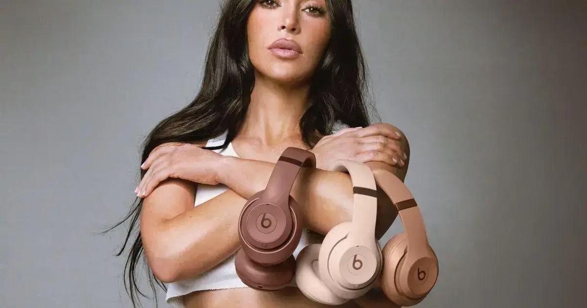 Fones Beats Studio Pro de Kim Kardashian com desconto nos EUA