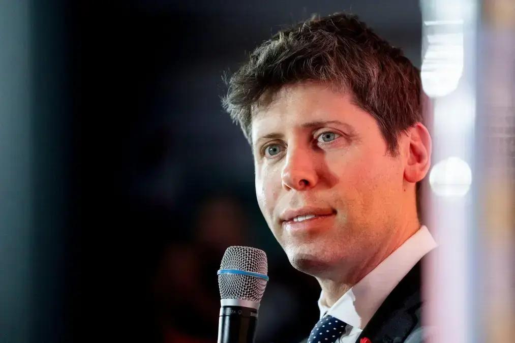 Jovens brasileiros usam ChatGPT como conselheiro de vida, revela Sam Altman