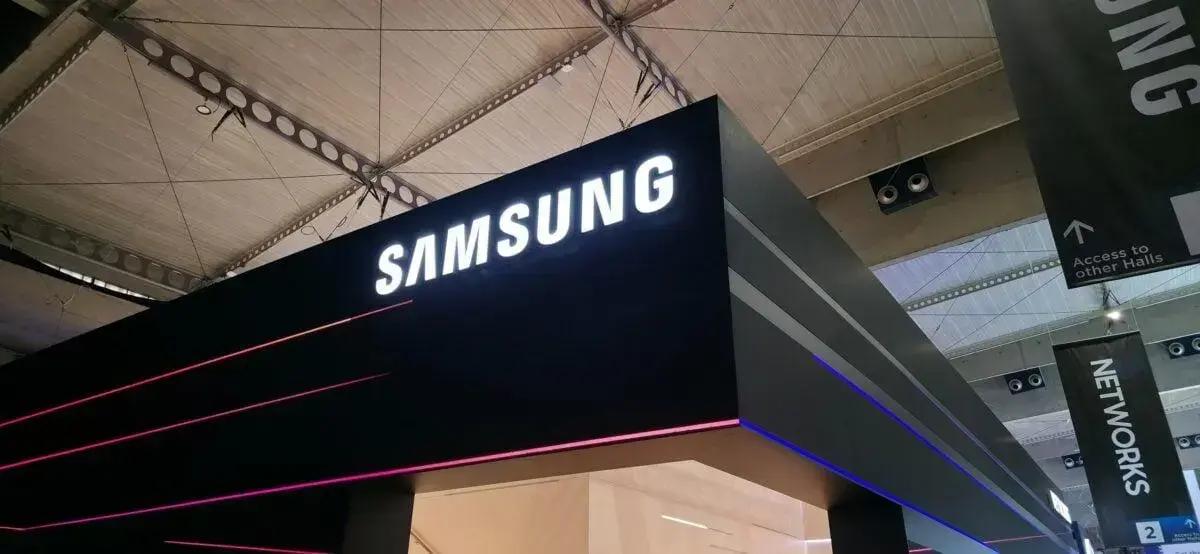 Samsung retoma uso de ChatGPT por funcionários após vazamento de dados