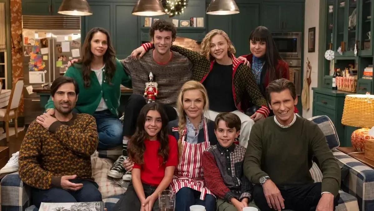 Michelle Pfeiffer abandona a família nas festas em trailer de 'Oh. What. Fun.' da Amazon