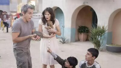 Comédia na Netflix aborda relacionamentos com humor ácido e sem clichês