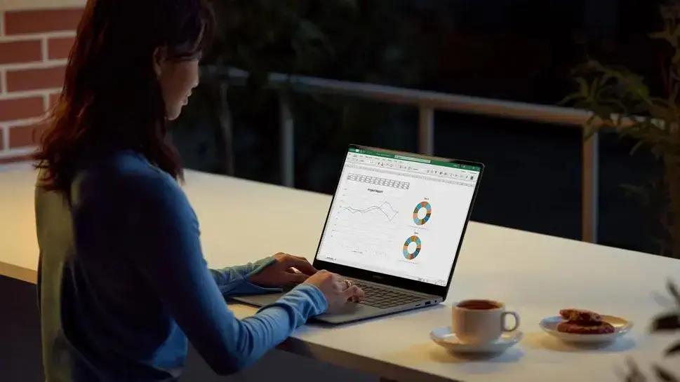 Laptop com desconto: Conheça as opções da Apple e Samsung